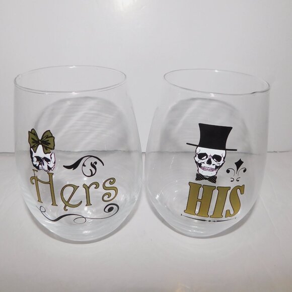 Set 2 Stemless Wine Glasses Tumblers His Her Skeleton Theme - Picture 4 of 4